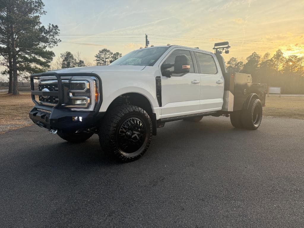 Used 2025 Ford F350 Platinum w/ FX4 Off-Road Package image 1