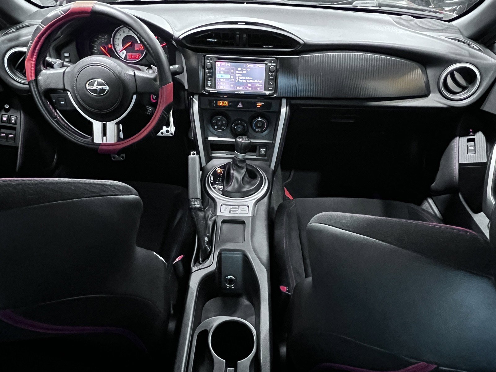 Used 2014 Scion FR-S image 11