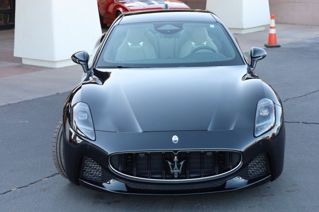 Used 2024 Maserati GranTurismo Modena image 8