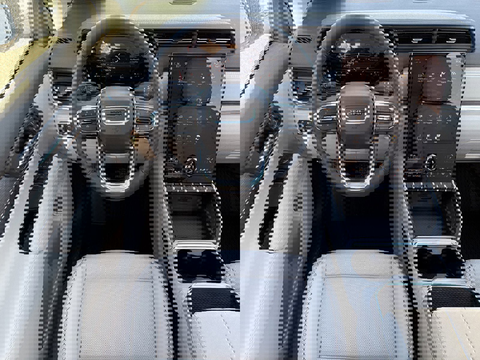 New 2026 GMC Terrain Denali w/ LPO, Floor Liner Package image 15