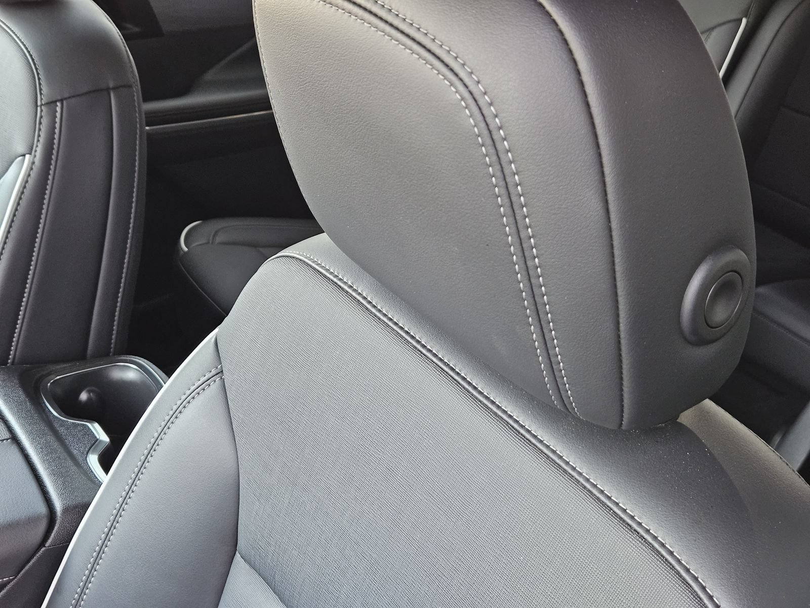 Certified 2026 Buick Enclave Preferred FWD image 18