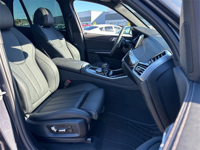 Used 2021 BMW X5 sDrive40i w/ Parking Assistance Package image 22