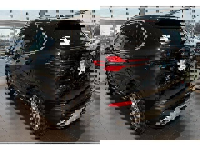 New 2026 BMW X5 xDrive50e w/ Premium Package image 45