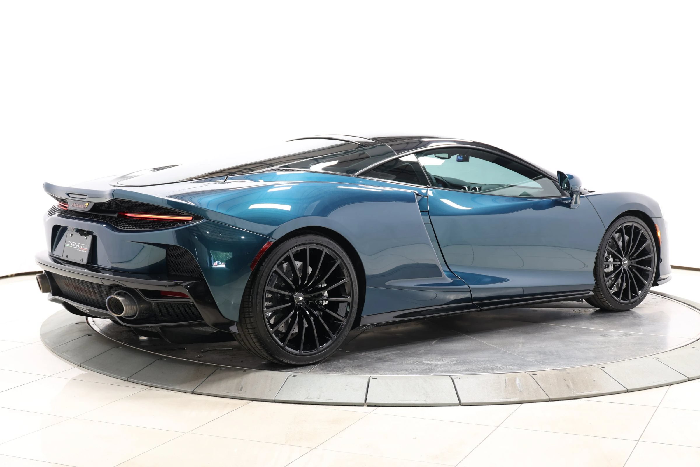 Used 2021 McLaren GT RWD image 76