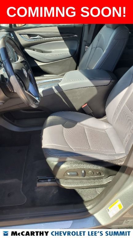 Used 2024 Buick Enclave Premium AWD/4WD image 8