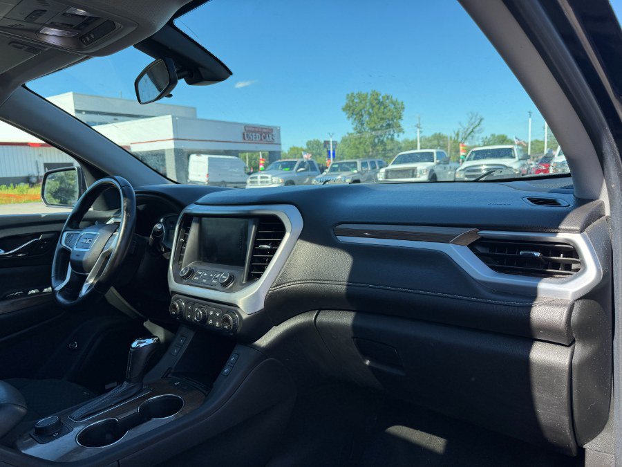Used 2017 GMC Acadia SLE AWD/4WD image 21