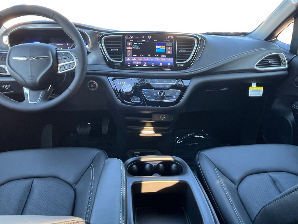 New 2026 Chrysler Pacifica Select image 20