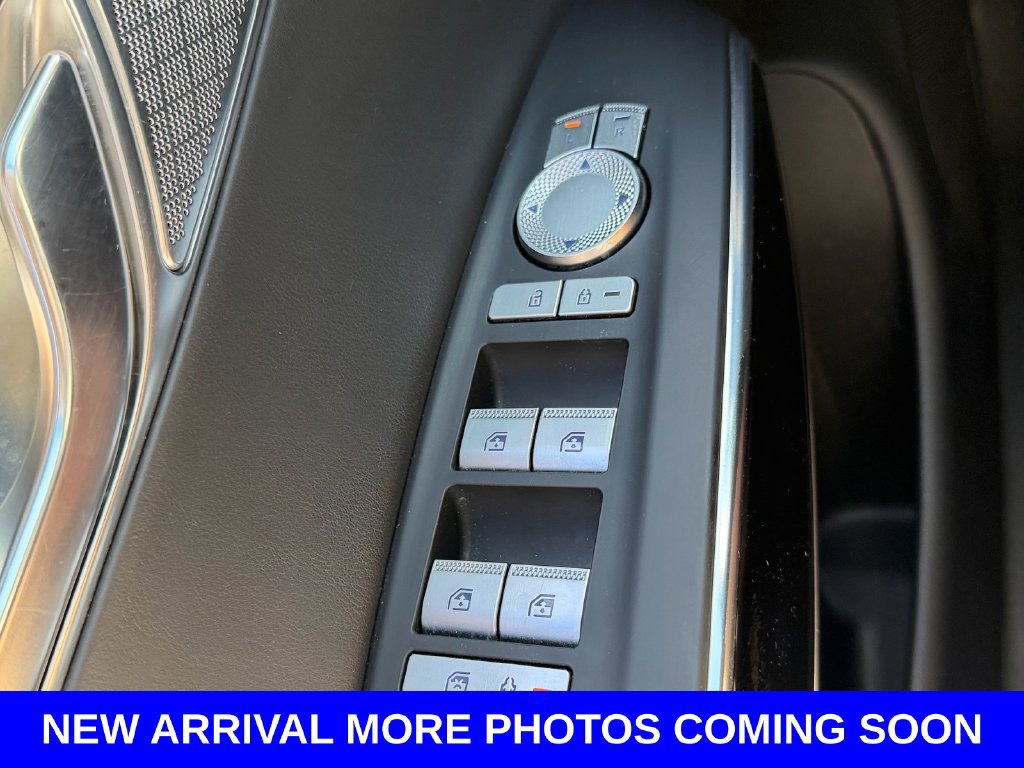 Used 2025 Genesis GV70 2.5T AWD/4WD image 36