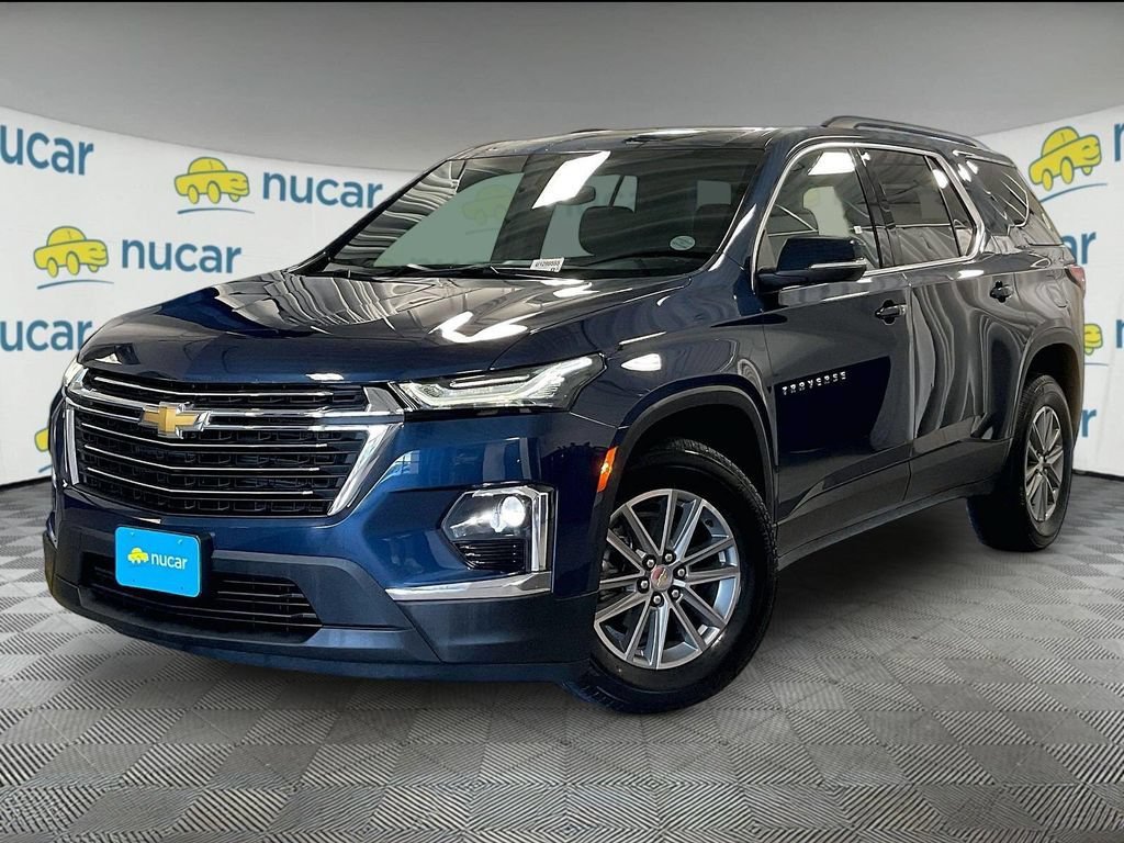 Used 2023 Chevrolet Traverse LT AWD/4WD image 3