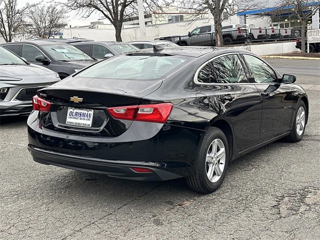 New 2025 Chevrolet Malibu LS image 2
