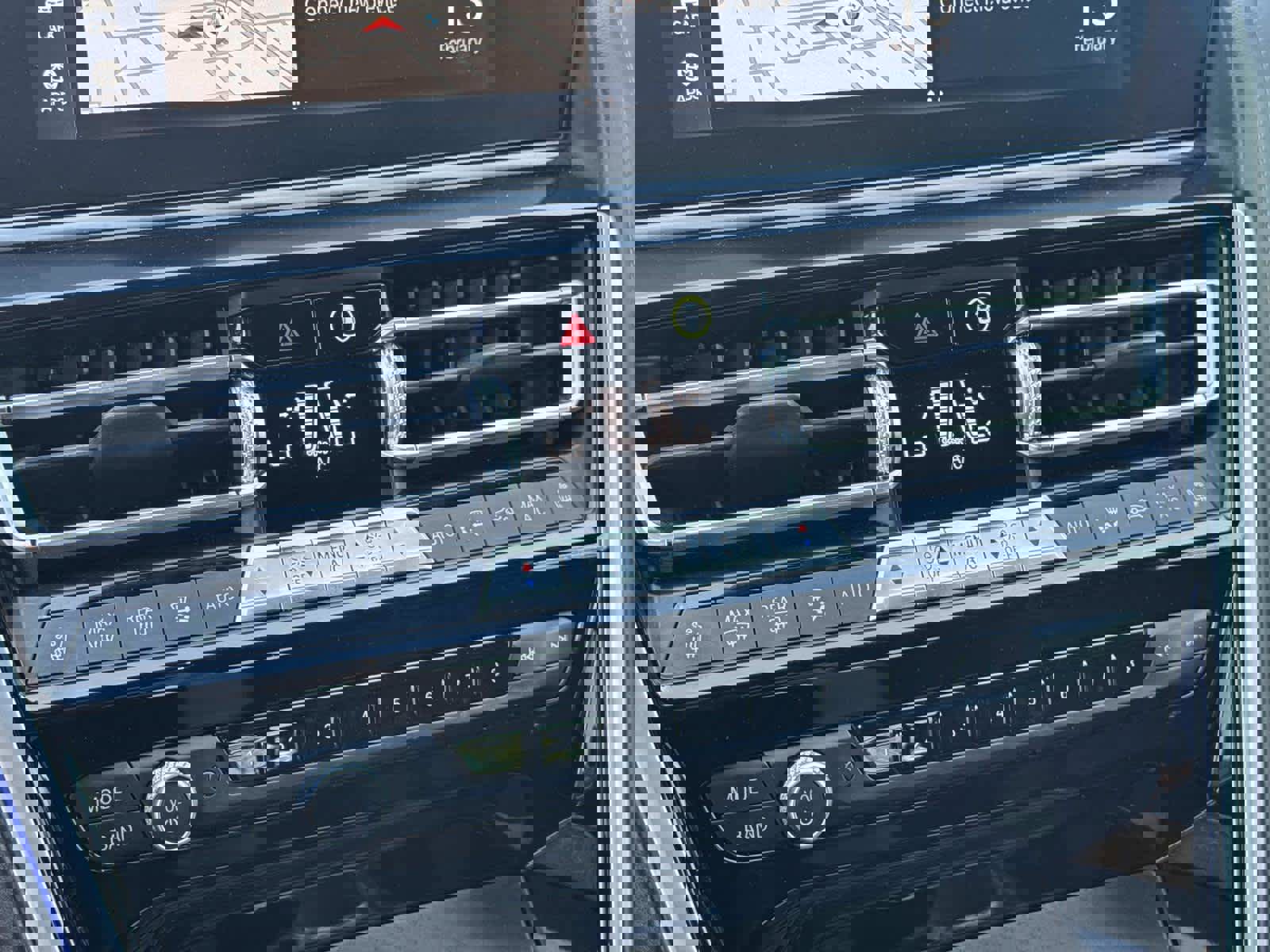 Used 2020 BMW 840i Convertible w/ Comfort Seating Package image 19