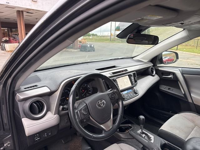 Used 2017 Toyota RAV4 XLE FWD image 9