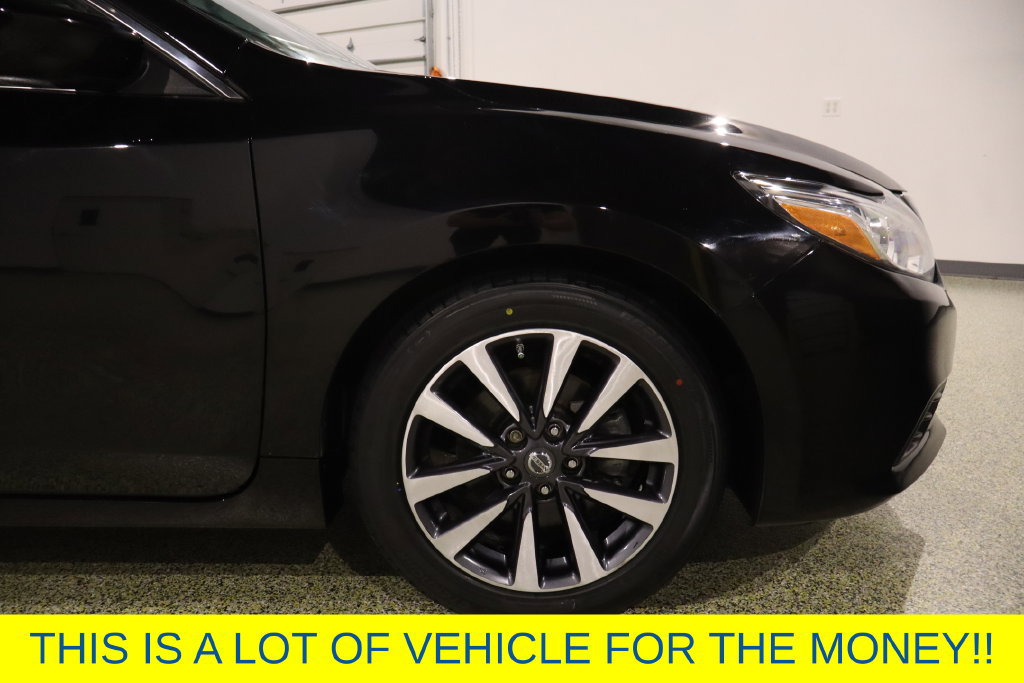 Used 2017 Nissan Altima 2.5 SV FWD image 12
