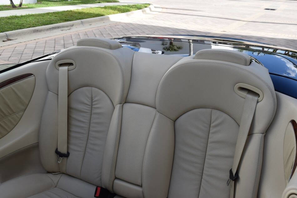 Used 2007 Mercedes-Benz CLK 350 Cabriolet image 58