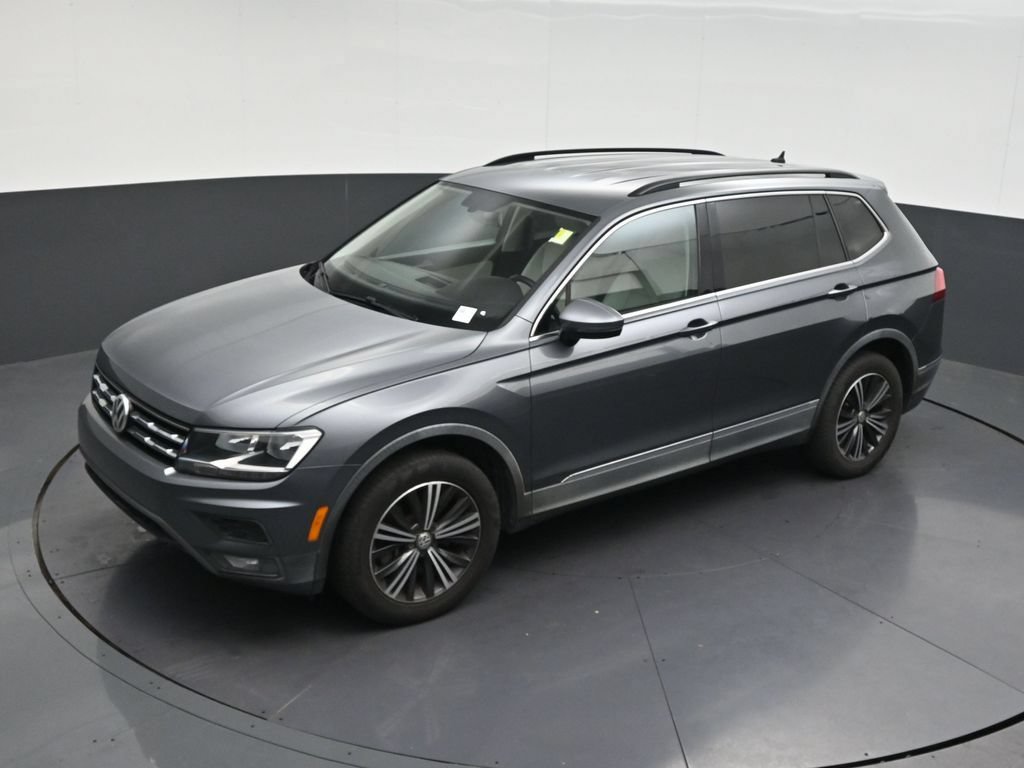 Used 2018 Volkswagen Tiguan SE w/ 18" Alloy Wheels Package FWD image 15