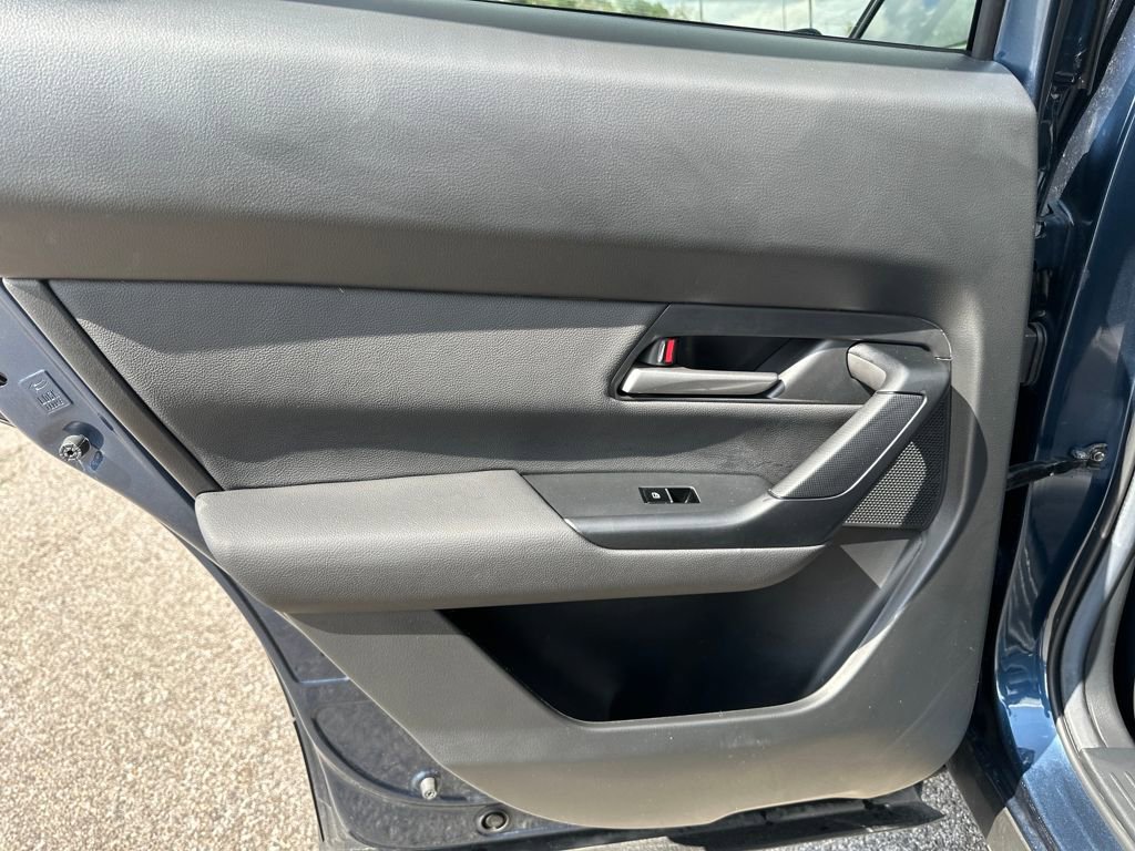 Used 2025 MAZDA CX-50 AWD 2.5 Turbo w/ Premium Pkg image 31