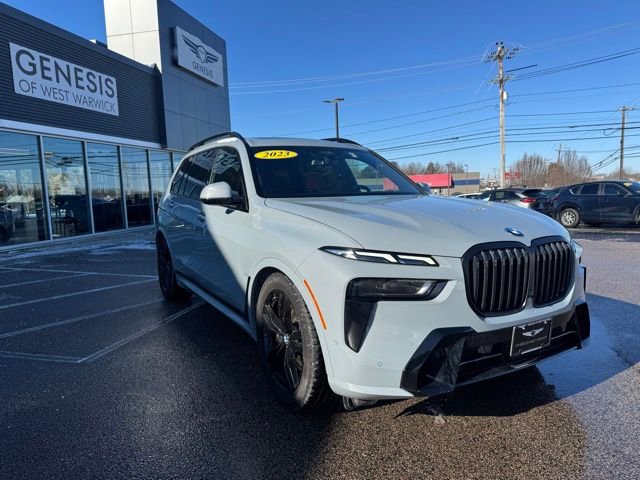 Used 2023 BMW X7 xDrive40i w/ M Sport Package image 18
