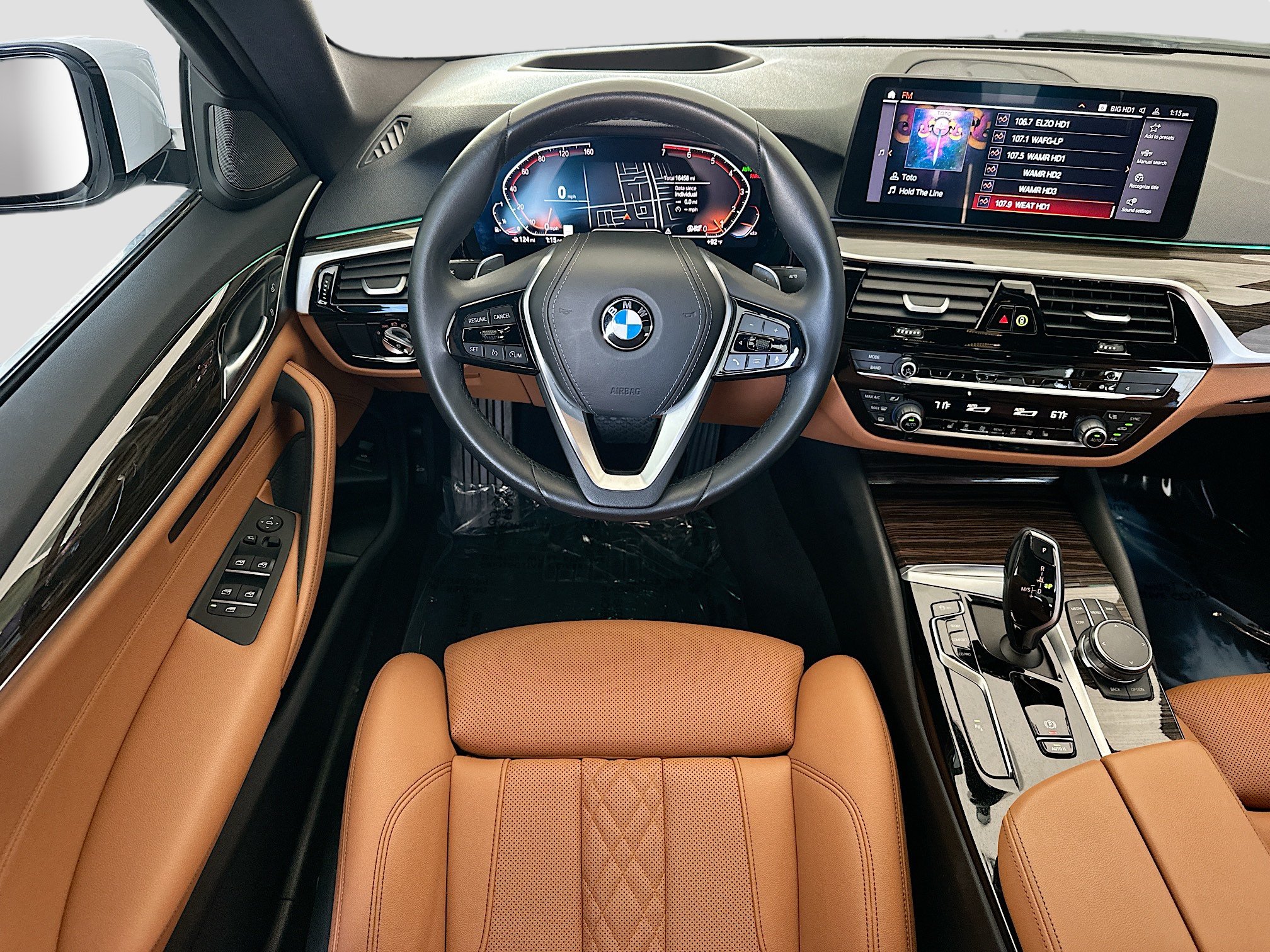 Used 2023 BMW 530i w/ Premium Package RWD image 21