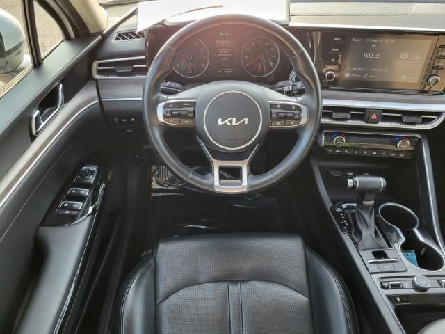 Used 2022 Kia K5 EX image 11