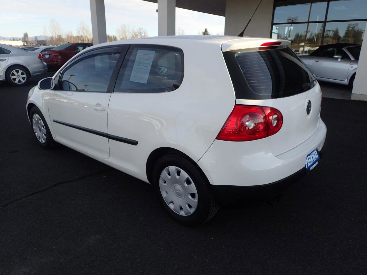 Used 2009 Volkswagen Rabbit S FWD image 3