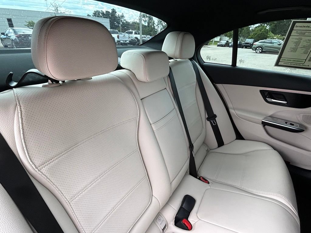 Used 2024 Mercedes-Benz C 300 Sedan image 41
