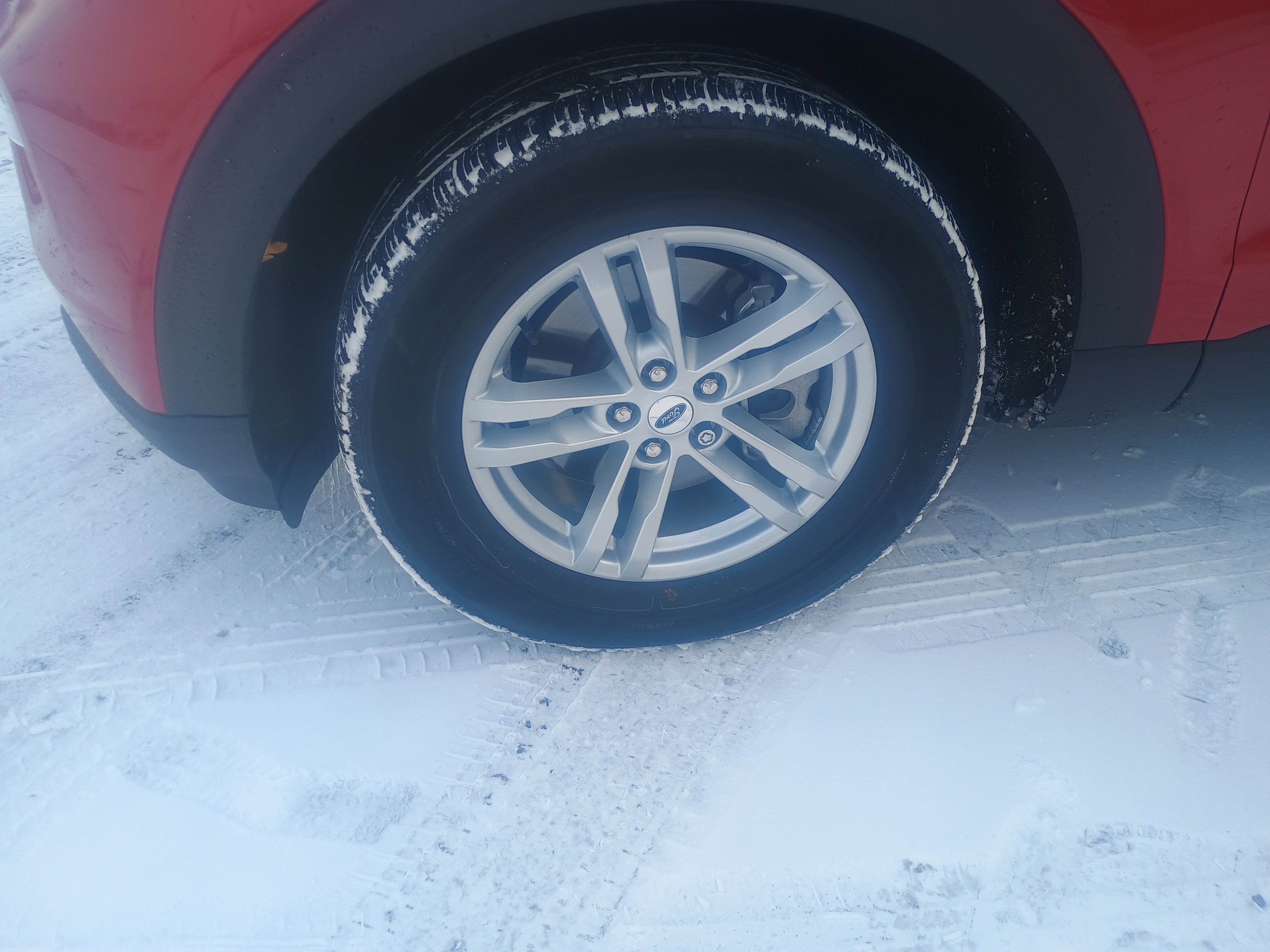 Certified 2023 Ford Explorer XLT w/ Equipment Group 202A image 4