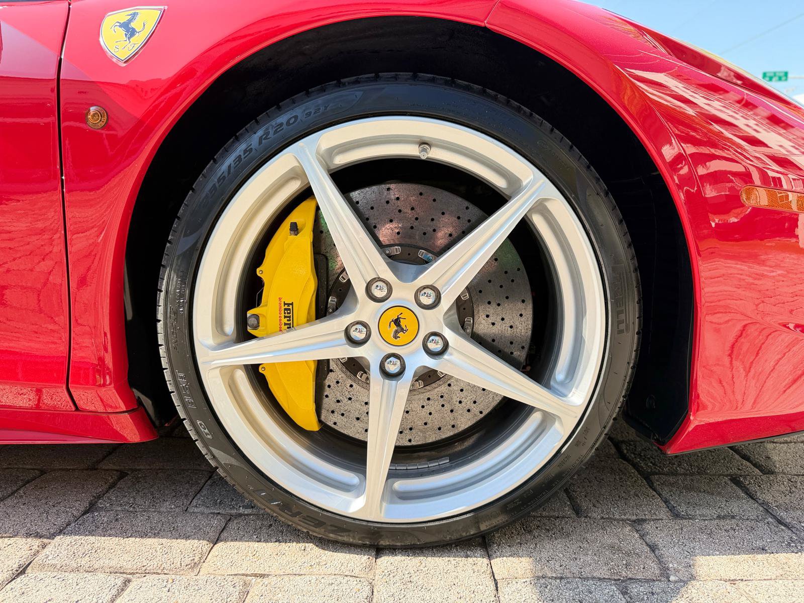 Used 2011 Ferrari 458 Italia Coupe RWD image 31