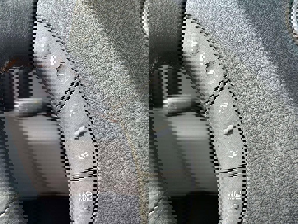 Used 2004 Toyota 4Runner SR5 image 21