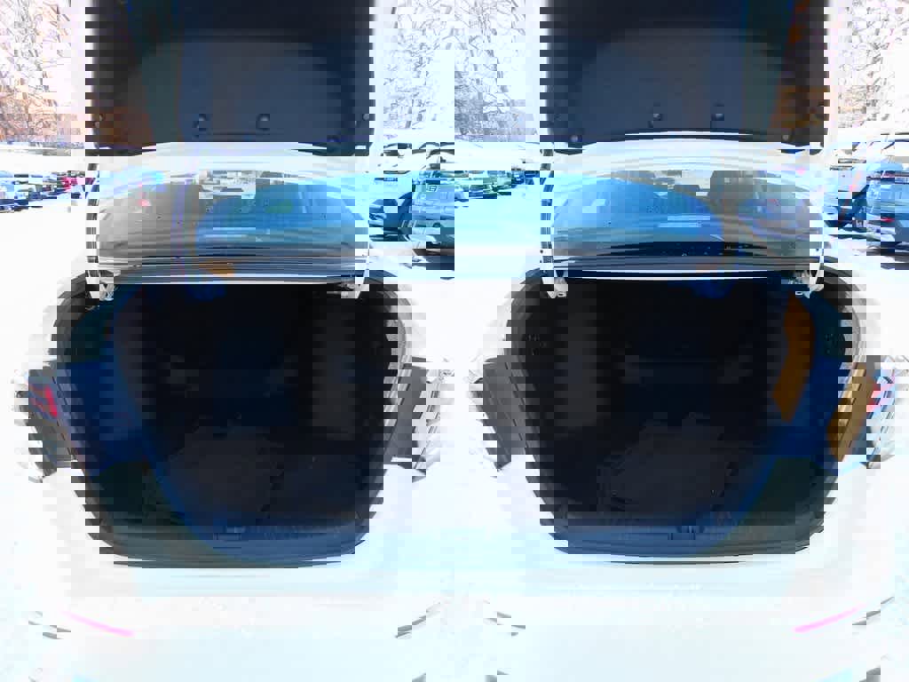 Certified 2023 Honda Accord EX image 9