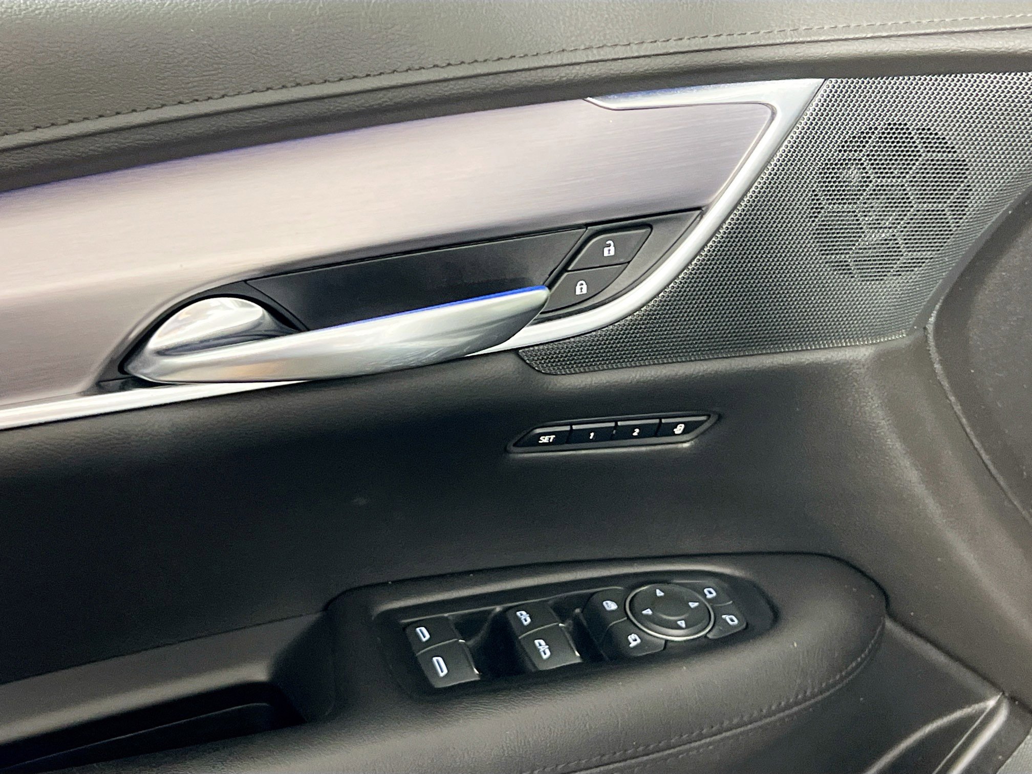 Used 2019 Cadillac XT5 Premium Luxury AWD/4WD image 16