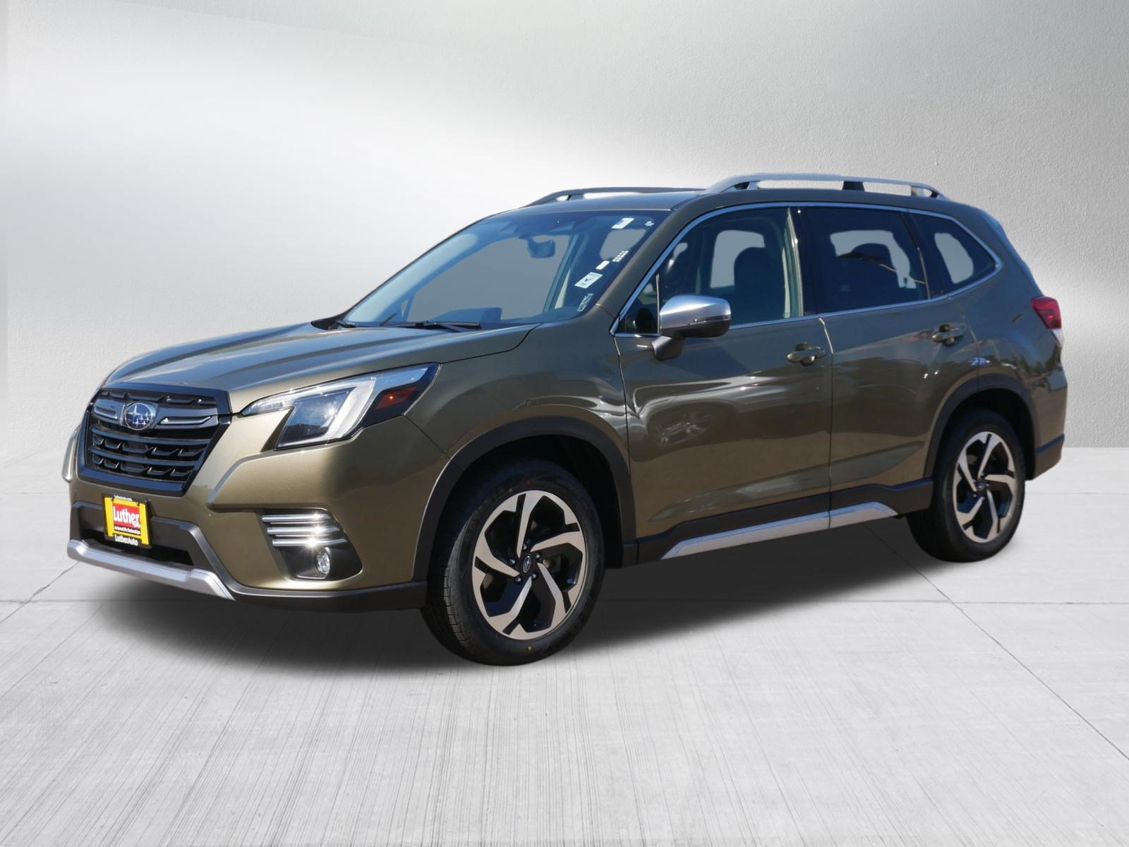 Used 2023 Subaru Forester Touring w/ Popular Package #3 AWD/4WD image 3