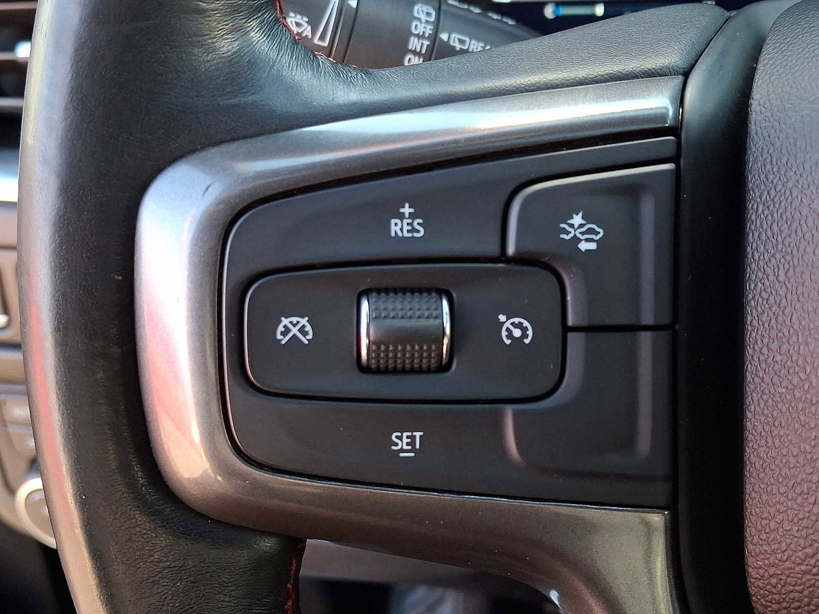 Used 2023 Chevrolet Tahoe RST image 24