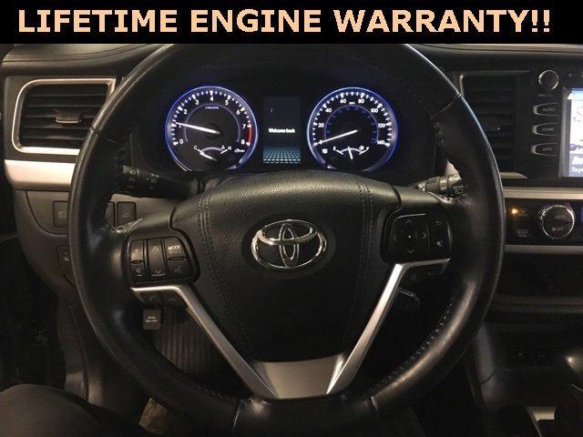 Used 2018 Toyota Highlander XLE image 18