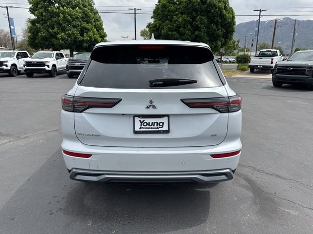 Used 2025 Mitsubishi Outlander SE AWD/4WD image 6