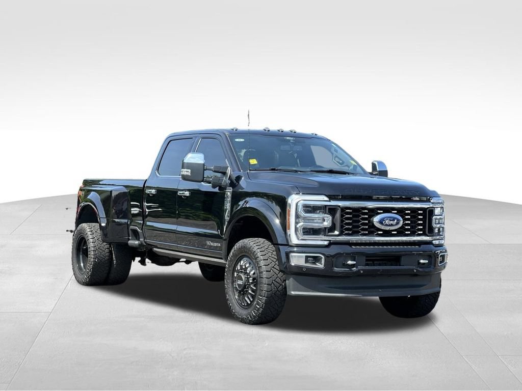 Used 2024 Ford F450 Platinum w/ FX4 Off-Road Package AWD/4WD image 22