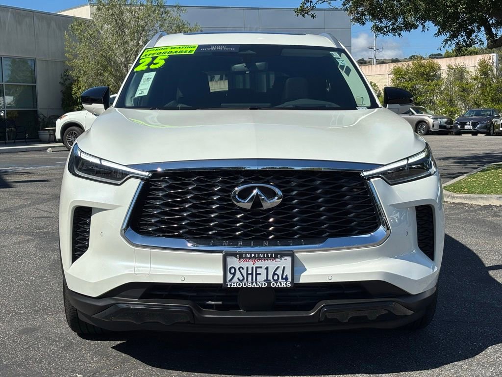 Certified 2025 INFINITI QX60 Luxe w/ Vision Package FWD image 9