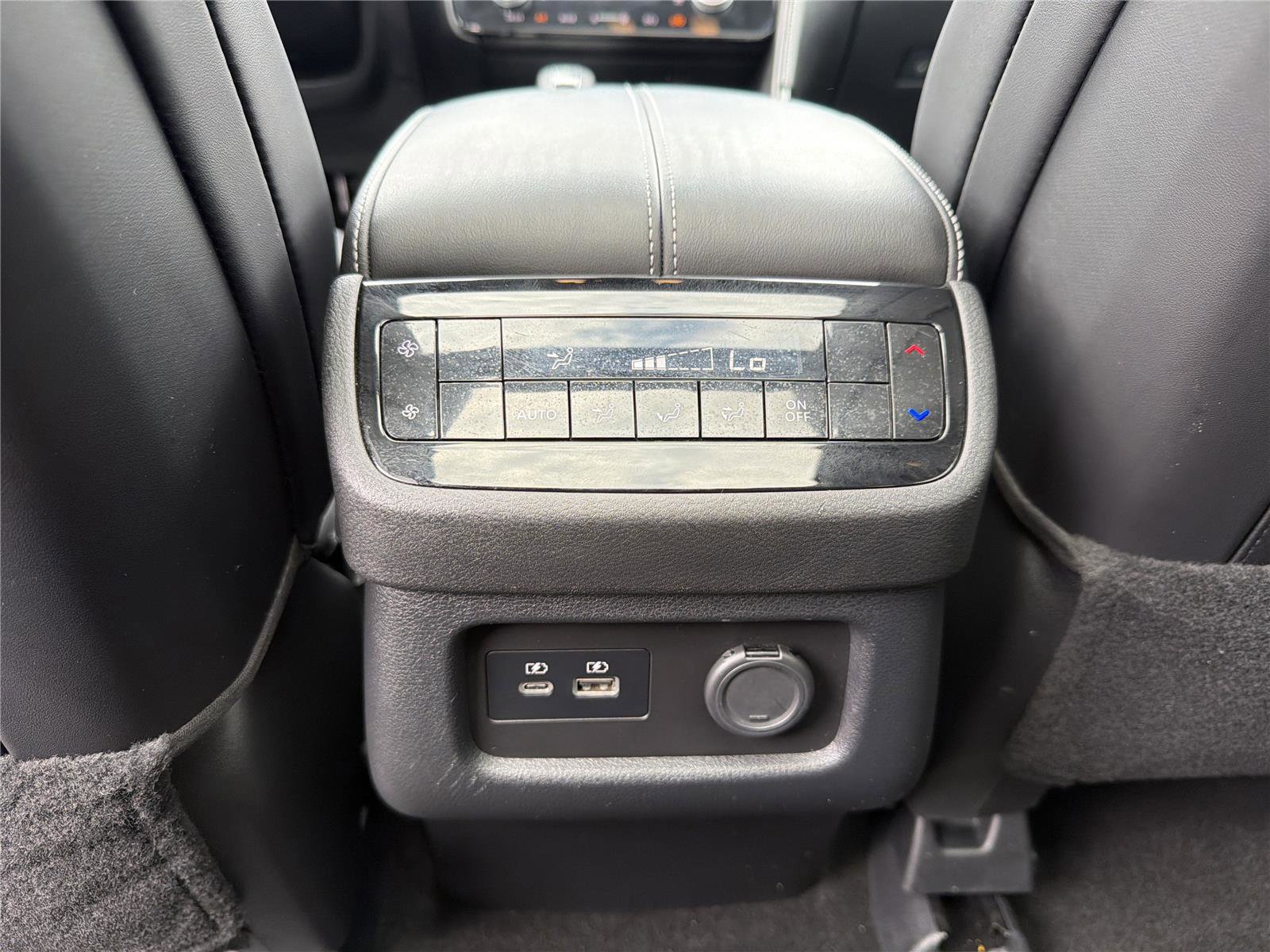 Used 2024 INFINITI QX60 Pure FWD image 4