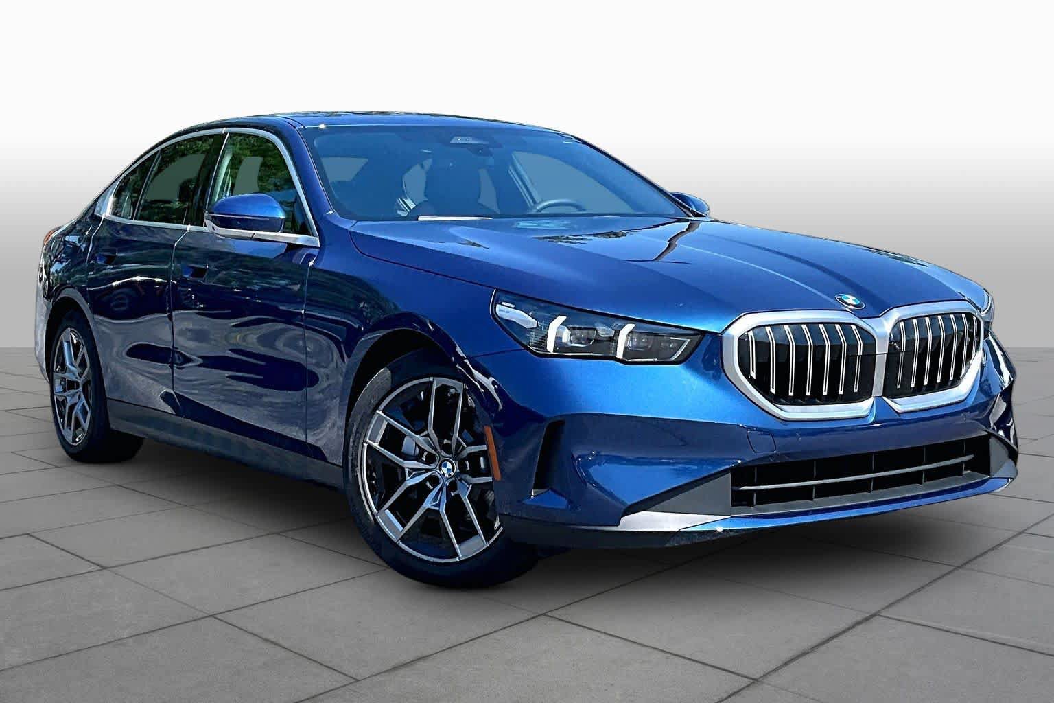 Used 2026 BMW 530i RWD image 3