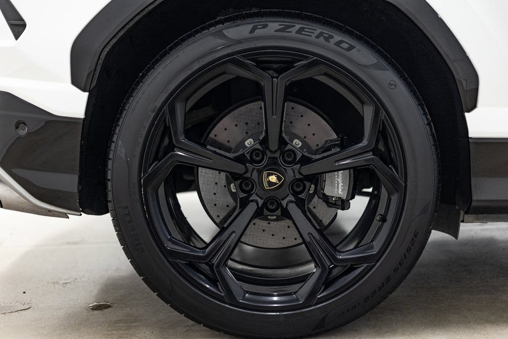 Used 2021 Lamborghini Urus AWD/4WD image 9