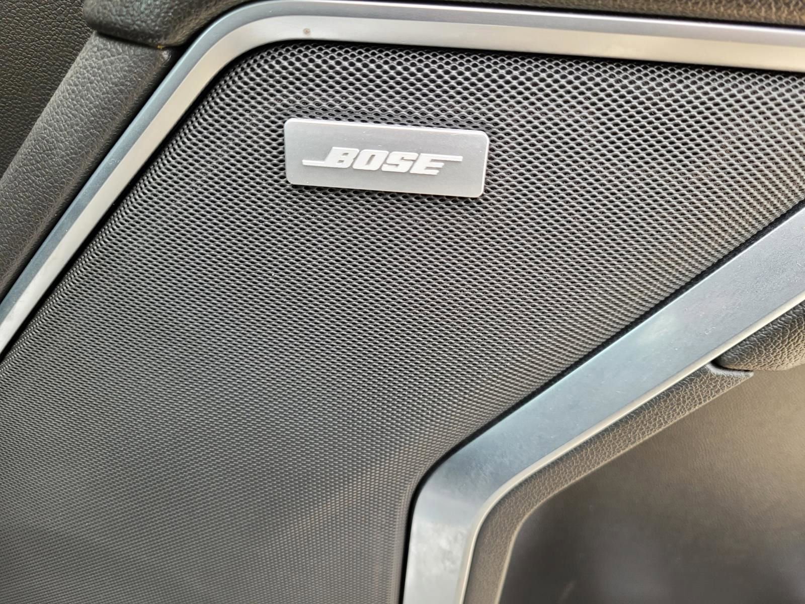 Used 2022 Chevrolet Silverado 1500 LTZ w/ Z71 Off-Road Package AWD/4WD image 9