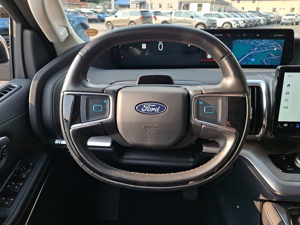Used 2025 Ford Expedition Max Platinum AWD/4WD image 20