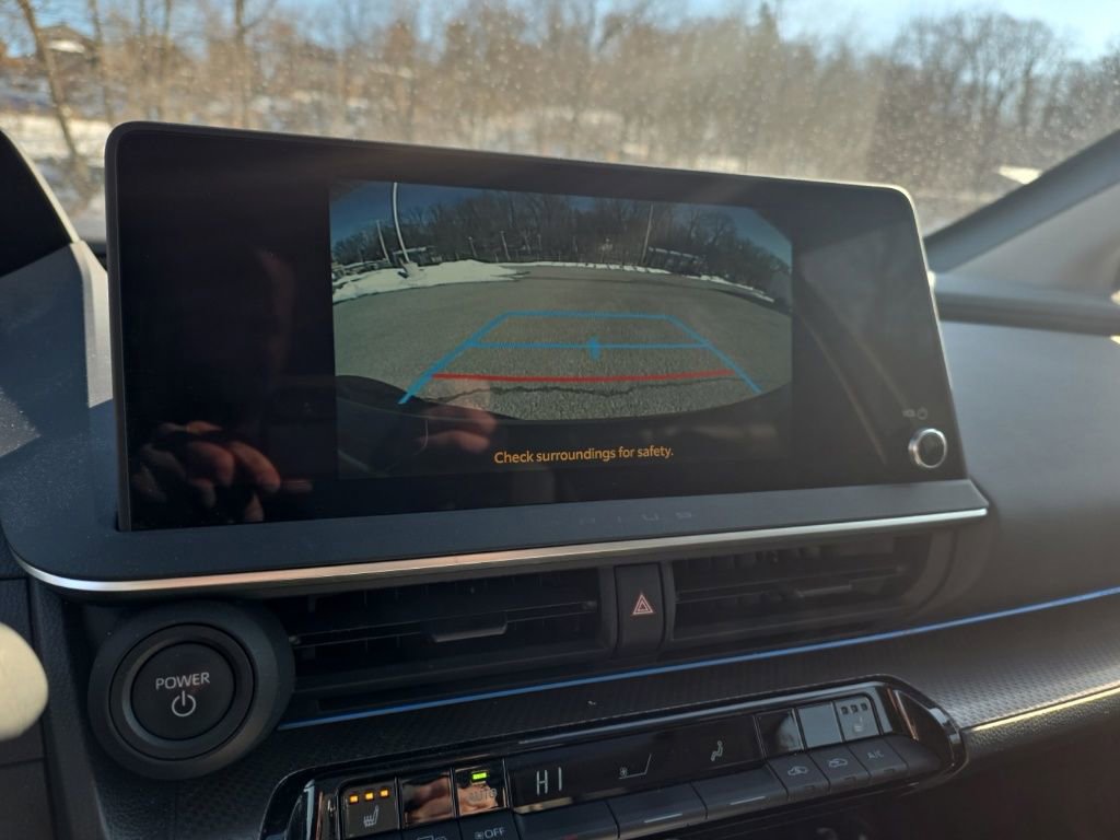 Used 2024 Toyota Prius XLE image 19