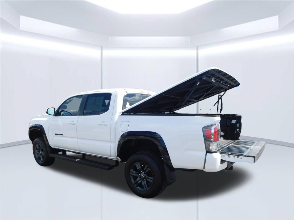 Used 2023 Toyota Tacoma TRD Sport AWD/4WD image 7