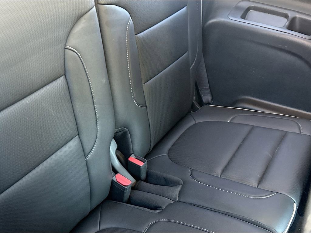 Used 2023 GMC Acadia Denali w/ Black Diamond Edition image 29