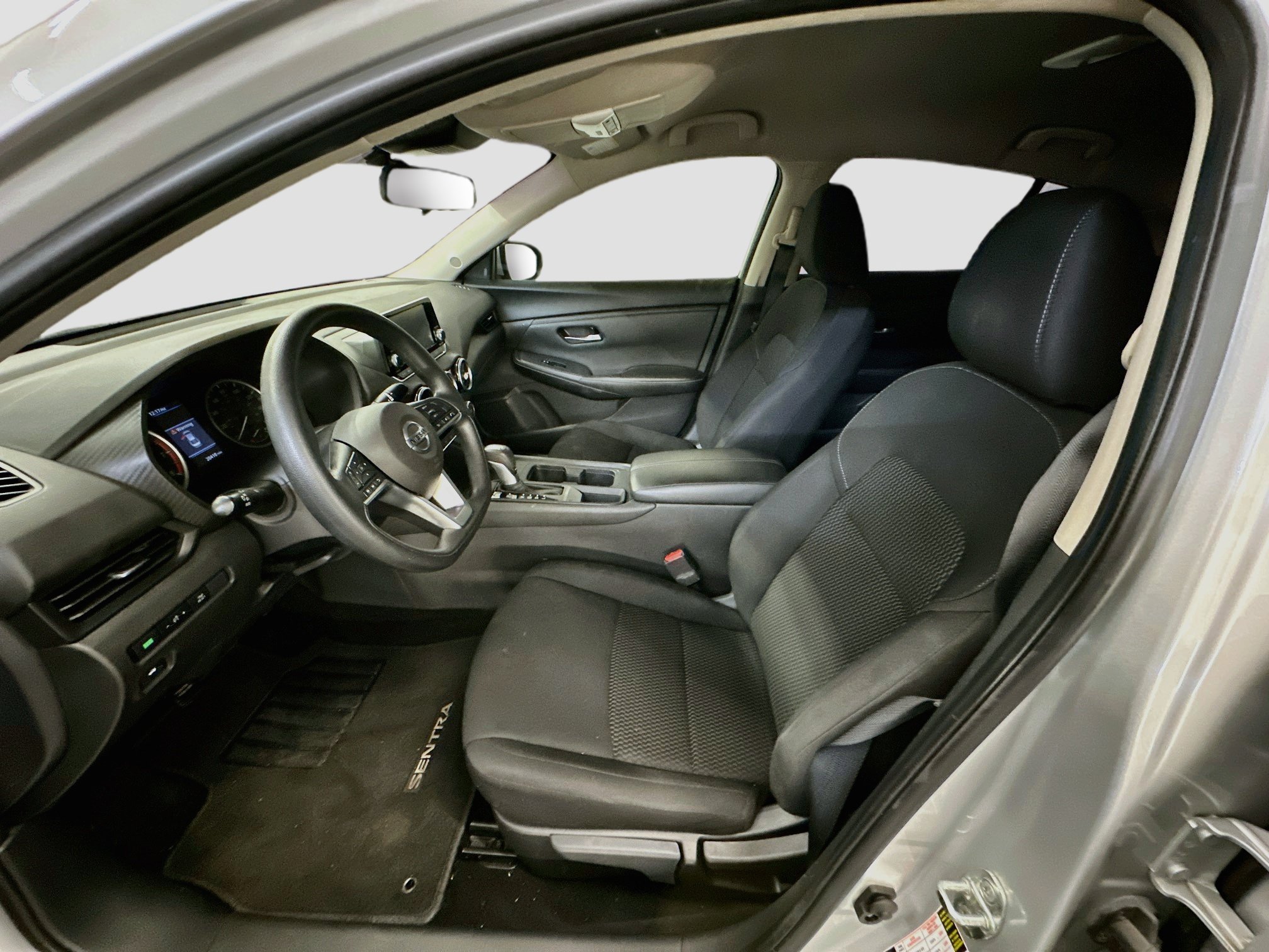 Used 2023 Nissan Sentra S FWD image 13