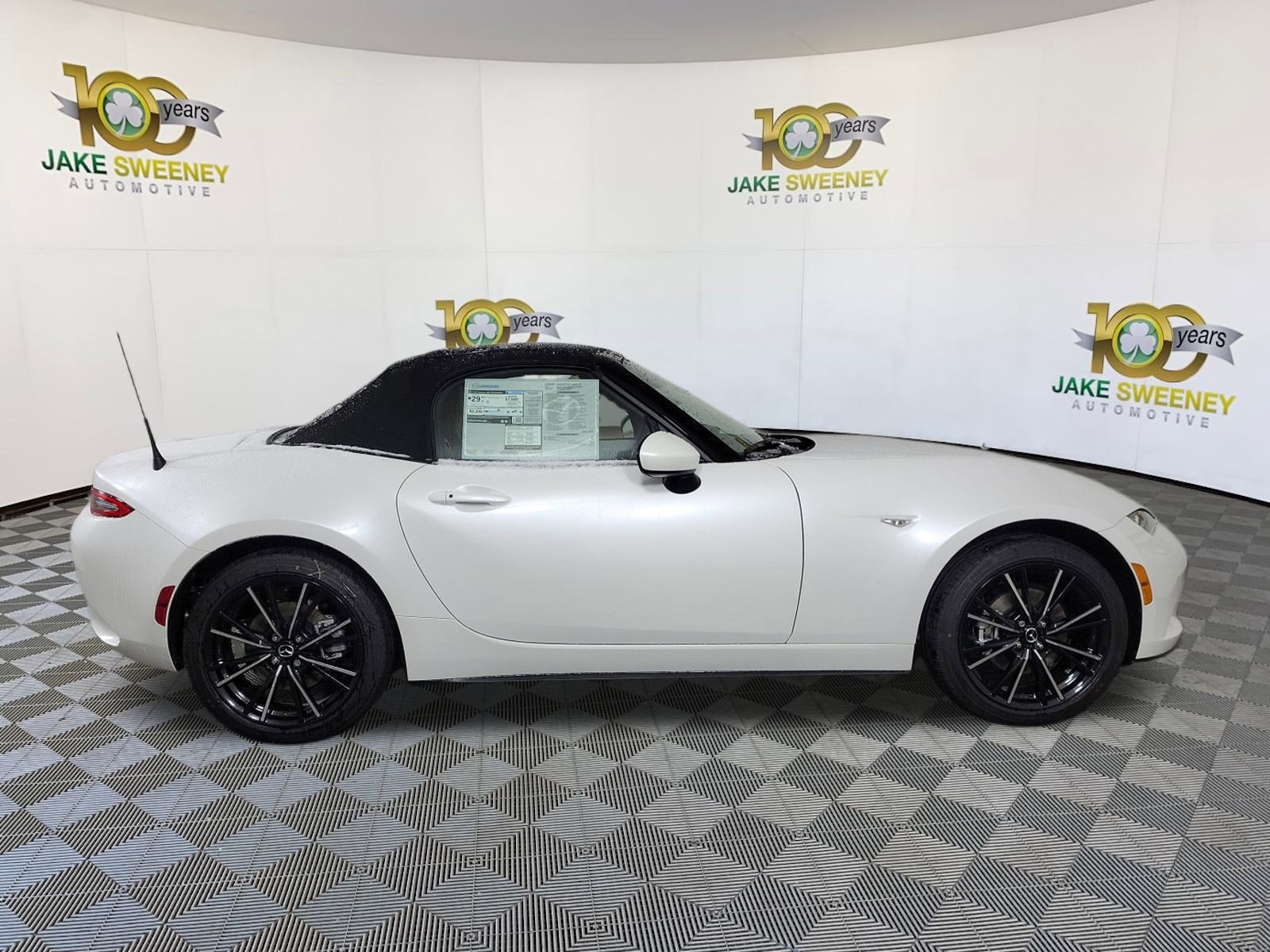 New 2025 MAZDA MX-5 Miata Grand Touring w/ Weather Package image 10