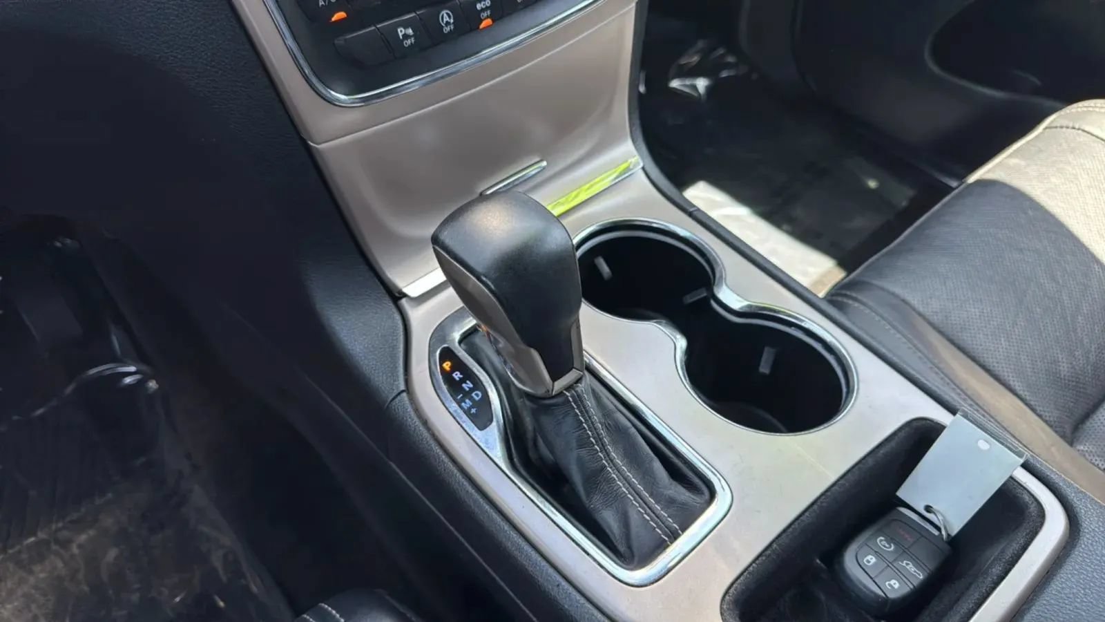 Used 2017 Jeep Grand Cherokee Limited w/ Luxury Group II RWD image 23