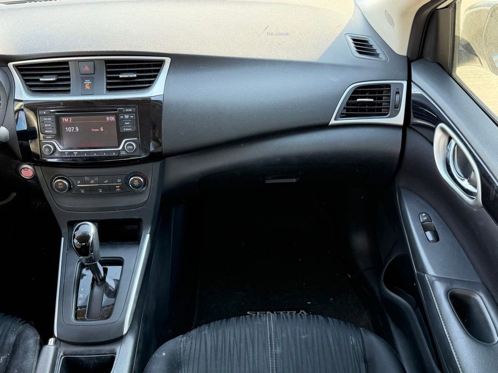Used 2016 Nissan Sentra SV image 11