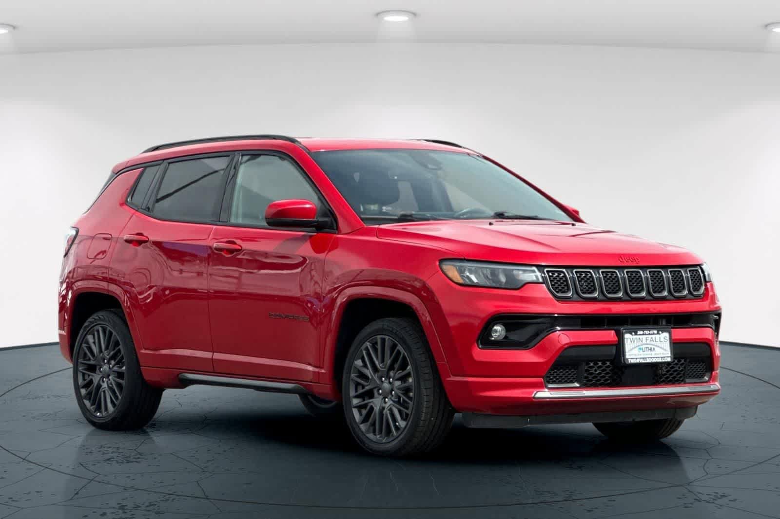 Used 2023 Jeep Compass Limited AWD/4WD image 5