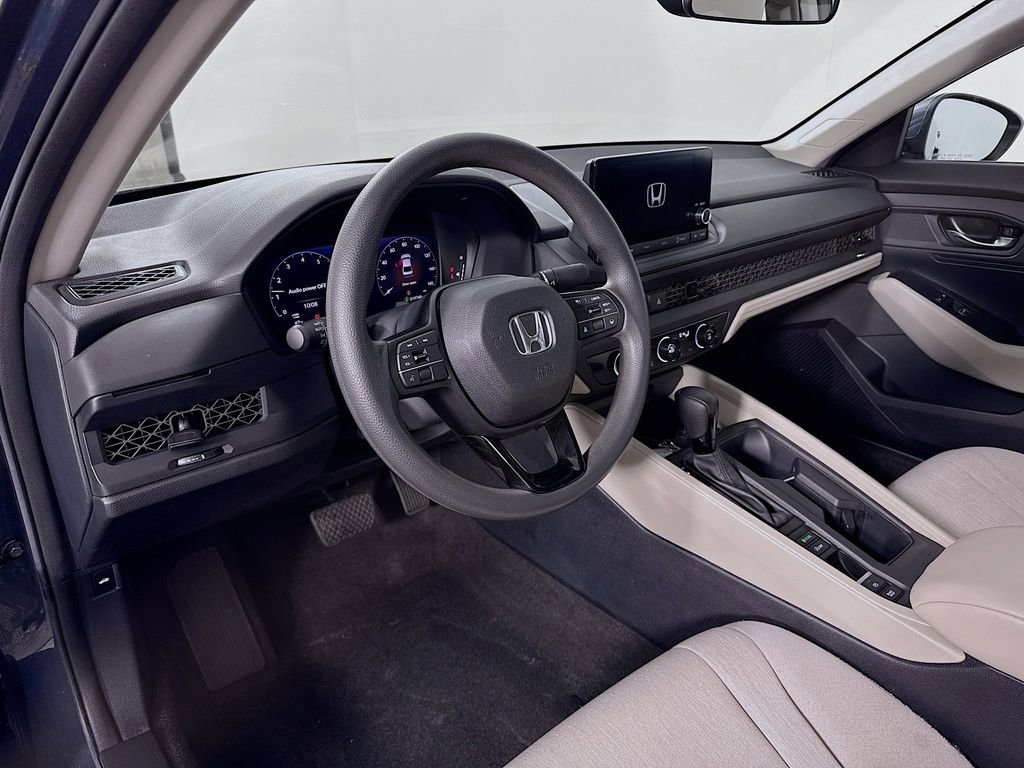 Used 2023 Honda Accord LX image 9